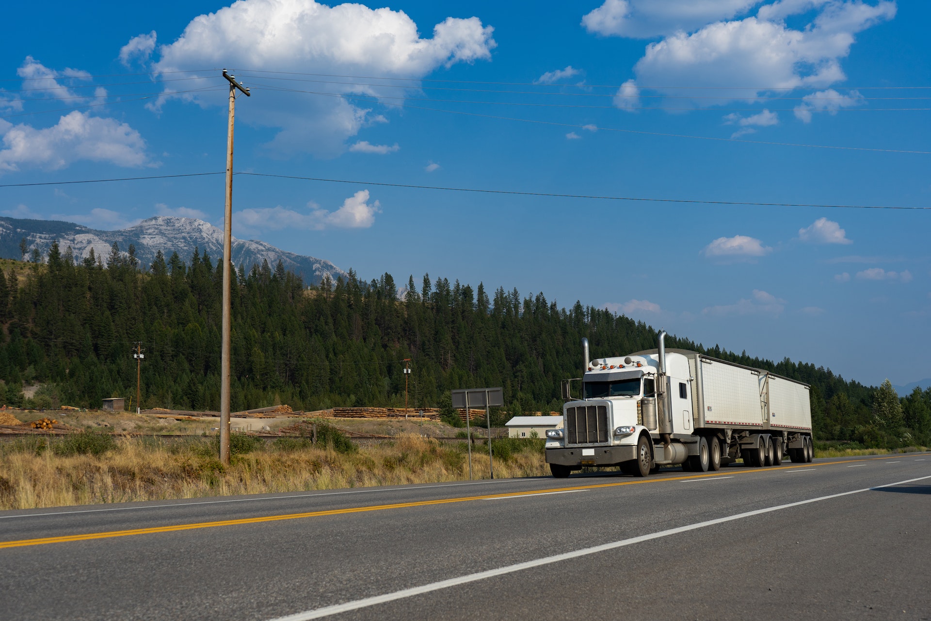 Road_Freight03